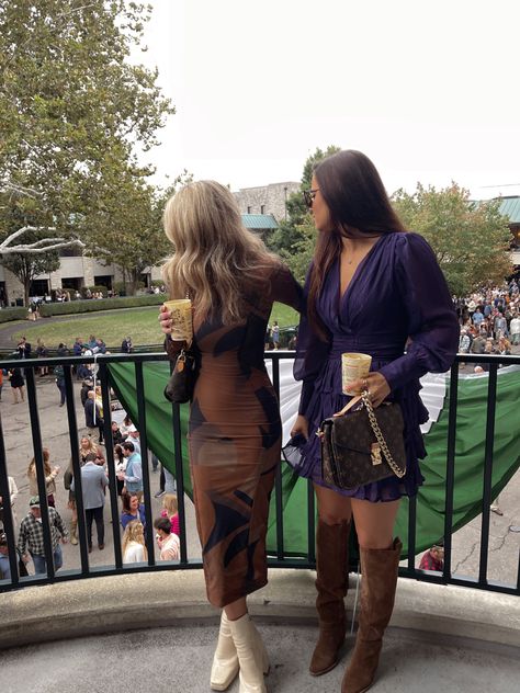 #october #kentucky #horseraces #keeneland #minimaliststyle #fallstyle #fallfeed #hairstyles #fashionstyle #ootd #autumnstyle #falldecor #fallneutrals #fallhair #explorepage #aesthetic #travel #effortlesschic #pinterestaesthetic #dailystyle Keeneland Fall Outfit Women, Fall Keeneland Outfits, Dont Let Me Fall Kelsie Rae Book, Fall Neutrals, Effortless Chic, Horse Racing, Fall Hair, Daily Fashion, Minimalist Fashion