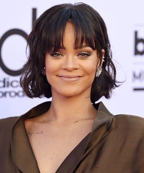 These Are the Best Bangs for Every Face Shape, According to Stylists By Erin Lukas Updated Aug 17, 2018 @ 9:30 am GETTY IMAGES If Haircut With Wispy Bangs, Own Haircut, Hair Staly, Thierry Mugler Dress, Rihanna Hair, French Bobs, Best Bangs, Mugler Dress, Vintage Thierry Mugler