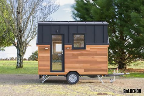 Tiny House Nano makes other tiny houses look large Micro Tiny House On Wheels, Micro Tiny House, Smallest House, Tiny House Camper, Tiny House Talk, Small Tiny House, Tiny Camper, Tiny House Trailer, Small Fridges