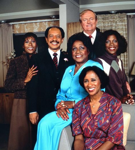 'The Jeffersons' were movin' on up in the '70s: About the vintage TV show, plus the opening credits - Click Americana Sherman Hemsley, The Jeffersons, Black Sitcoms, Black Tv Shows, 70s Tv Shows, Tv Series To Watch, Black Actresses, Black Entertainment, Black Tv