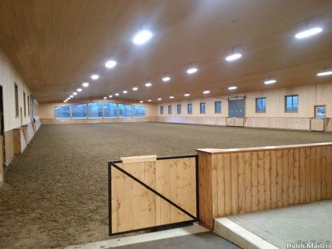 Barns And Stables, Luxury Horse Stables, Dream Barn Stables, Equestrian Stables, Diy Horse Barn, Horse Barn Ideas Stables, Barn Builders, Horse Barn Designs, Dream Stables