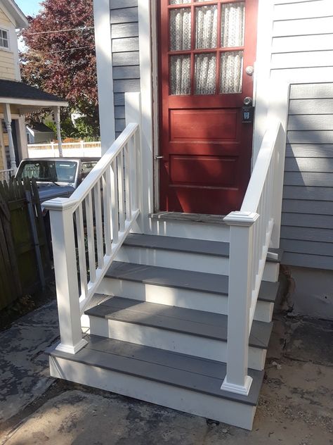 Small Porch With Steps, Back Door Stairs, Back Door Steps, Outside Steps, Outside Stairs, Patio Stairs, Front Door Steps, Walkway Landscaping, Front Porch Design