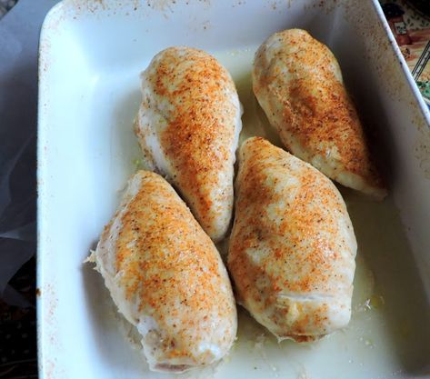 Microwave Poached Chicken Breasts Microwave Chicken Recipes, Chicken Breast Instant Pot, Chicken Recipes Instant Pot, Sauteed Chicken Breast, Smoked Chicken Breast, Microwave Meals, Grilled Chicken Breast, Chicken Recipes For Dinner, Reality Bites