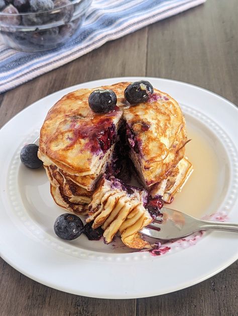 Egg White Protein Pancakes, Egg White Pancakes, Vanilla Protein Powder Pancakes, Healthy Blueberry Pancakes Easy, Blueberry Pancakes Easy, Oatmeal Protein Pancakes, Protein Pancake No Banana, Healthy Protein Pancakes, Us Egg Protein Pancakes Recipe