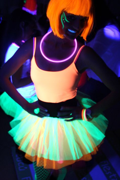 Fiesta Neon Outfit, Neon Glow Outfit, Fluorescent Outfit, Neon Party Ideas Outfit, Neon Outfits Party, Glow Party Outfit, Neon Party Outfits, Glow Outfits, Glow Theme Party