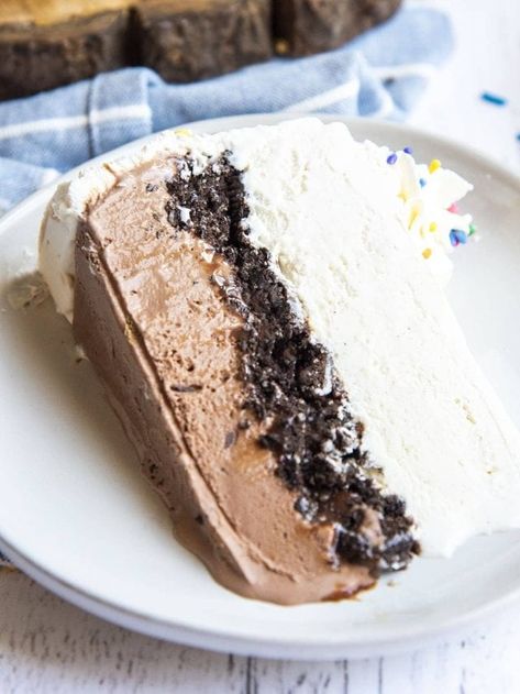 Ice Cream Cake – Like Mother, Like Daughter Ice Cream Cookie Cake, Best Ice Cream Cake, Crushed Oreo, Homemade Ice Cream Cake, Homemade Hot Fudge, Food Reference, Cream Cake Recipe, Cake Ice Cream, Ice Cream Cake Recipe