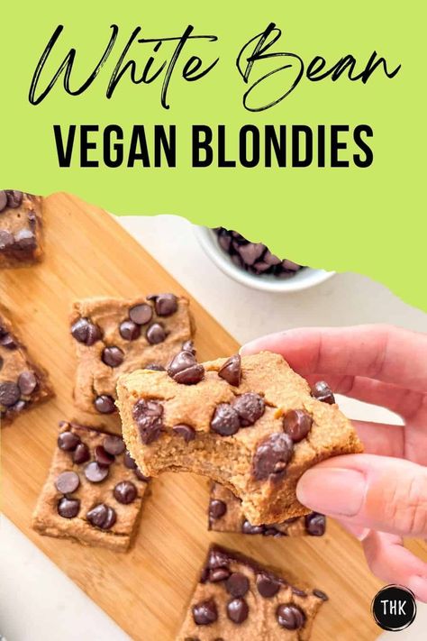 Vegan Blondies with White Beans This Healthy Kitchen Bean Blondies, Vegan Blondies Recipe, Vanilla Bean Blondies, White Bean Blondies Vegan, Blondie White Chocolate, Vegan Blondies, Healthy Chocolate Desserts, Vegan White Chocolate, Blondies Recipe