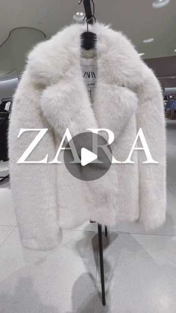 MANGO•ZARA•Inspo on Instagram: "ZARA fur coat season ❄️🤍

code 4360/246

#zara#zarawoman #zarafurcoat #zarawoman #zaraoutfit #moda#slovensko" Zara Outfit, Zara Women, Fur Coat, Mango, Zara, On Instagram, Instagram