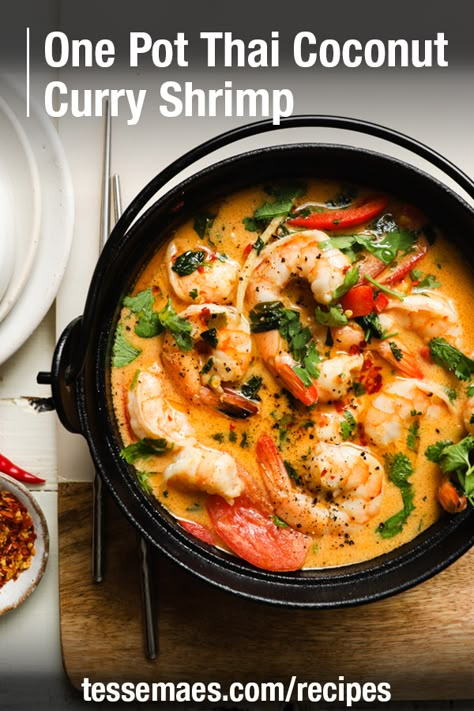 Thai Coconut Shrimp, Coconut Shrimp Curry, Red Curry Shrimp, Easy Shrimp Recipes, Thai Coconut Curry, Coconut Curry Shrimp, Shrimp Curry, Thai Shrimp, Shrimp Soup