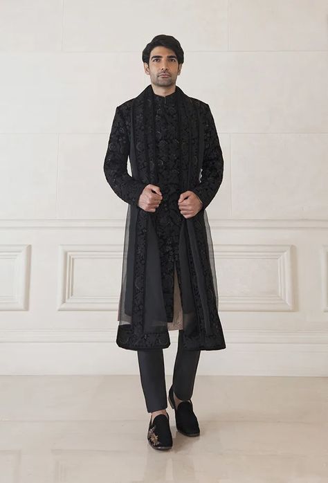 #GroomShopping: How Much Does A Manish Malhotra Sherwani Cost Manish Malhotra Sherwani, Royal Wedding Outfits, Manish Malhotra Lehenga, Shantanu And Nikhil, Wedding Kurta, Indian Groom Wear, Wedding Dresses Men Indian, Delhi Wedding, Sherwani For Men