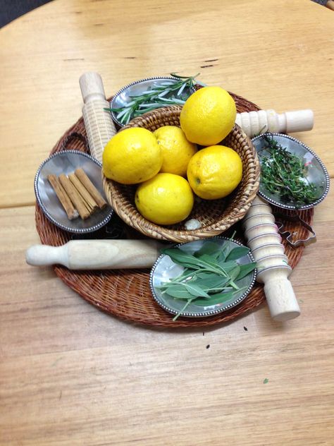 5 senses home corner Home Corner Activities, Reggio Home Corner, Home Corner Ideas Early Years, Sukkot Crafts, Curiosity Approach, Reggio Emilia Approach, Reggio Inspired Classrooms, Home Corner, Reggio Classroom