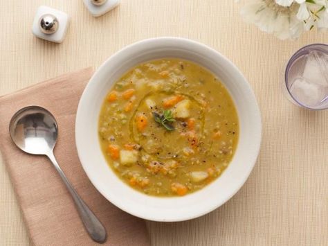 Get Parker's Split Pea Soup Recipe from Food Network Pea Soup Recipe, Split Pea Soup Recipe, Thanksgiving Appetizer Recipes, Ina Garten Recipes, Split Pea Soup, Barefoot Contessa, Soup And Stew, Pea Soup, Split Pea