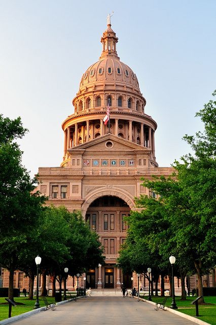 Austin Texas Capitol, Austin Capitol, Tartarian Architecture, Michael Roberts, Pics Inspo, Vernacular Architecture, Capitol Building, Grad Pics, Classical Architecture