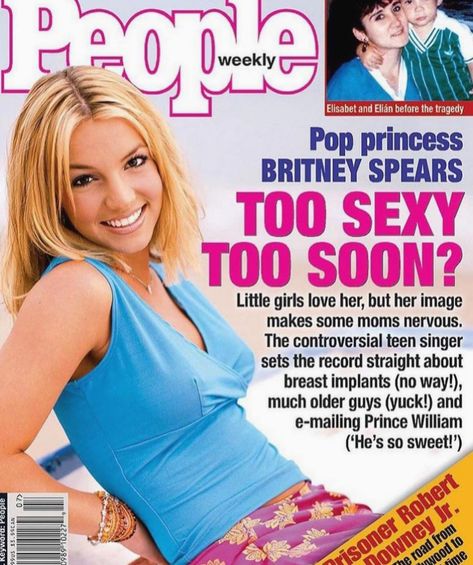 Cuba People, Britney Spears 2000, People Magazine Covers, Khloe Kardashian Hair, 2000s Magazines, Winning Awards, Joel Madden, Britney Spears Photos, Britney Spears Pictures