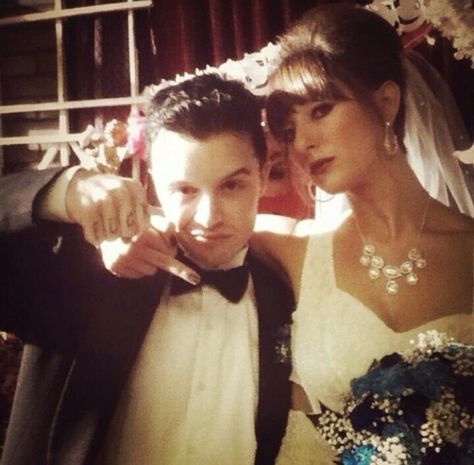 Mickey and svetlana milkovich Svetlana Shameless, Isidora Goreshter, Shameless Mickey And Ian, Shameless Characters, Ian Gallagher, Ian Shameless, Shameless Tv Show, Noel Fisher, Mickey And Ian