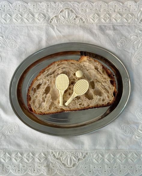 When your breakfast is serving major vibes! 🏆✨ This butter, shaped like tennis rackets and a ball, is total snack goals. It’s the aesthetic for me! Perfect for those mornings when you’re feeling sporty, but also craving carbs. 🎾🍞

INSPO // @lappartement4f Laura Jackson, Craving Carbs, Lifestyle Board, Another Day In Paradise, Breakfast Of Champions, Life Well Lived, Grand Slam, Home Interiors, Wedding Food