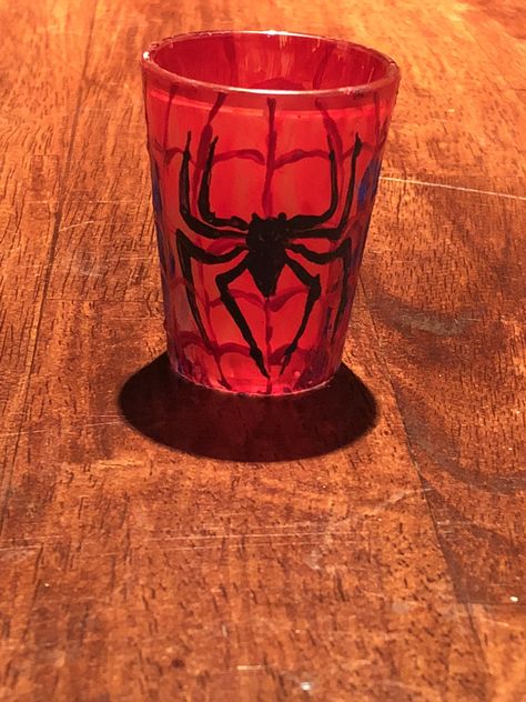 Shot Glass Painting Ideas, Shot Glass Painting, Painted Shot Glasses, Shot Glasses Diy, Spiderman Painting, Clay Cafe, Paint Inspo, Tequila Shots, Painted Jars