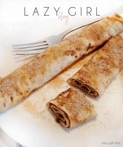 Keto Crepes Recipe, Eggfast Recipes, Cream Cheese Keto Recipes, Cinnamon Crepes, Keto Egg Fast, Fast Desserts, Crepes Recipe, Sweet Crepes, Keto Biscuits