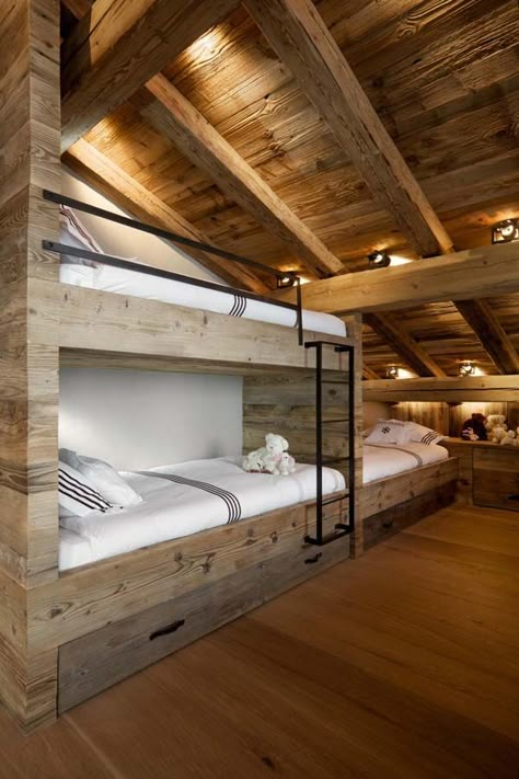 Chalet Cyanella is a luxurious mountain holiday retreat in the French Alps of Chamonix, France designed by architect Joelle Fichard for Bo Design. Modern Bunk Beds, Bunk Rooms, Kids Bunk Beds, Bunk Room, Attic Rooms, Bunk House, Mountain Cabin, Loft Spaces, Bunk Bed