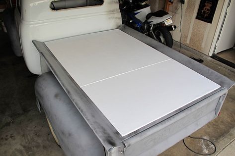 Cover Up: A Do-It-Yourself Tonneau Cover Wood Truck Bedding, Pickup Truck Bed Covers, Truck Tonneau Covers, Diy Truck Bedding, Truck Bed Rails, Truck Toppers, Trailer Storage, Pickup Trucks Bed, Truck Bed Covers