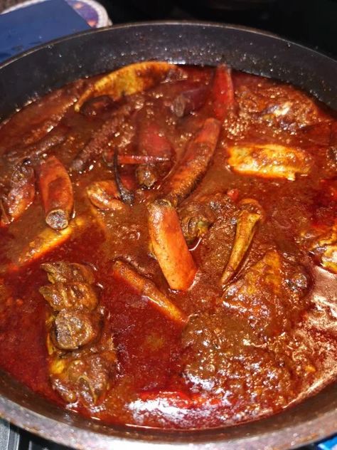 Crab Curry Recipe, Beef Chilli, Halaal Recipes, Crab Curry, One Pot Recipes, Olive Magazine, Crab Recipes, Midweek Meals, The Leftovers