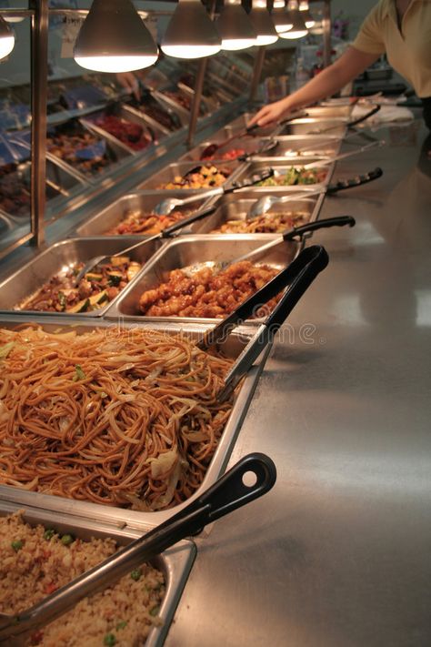 Chinese Food At Wedding, Chinese Buffet Aesthetic, Chinese Catering Ideas, Chinese Food Wedding Buffet, Wedding Food Chinese, Chinese Food Restaurant Aesthetic, Chinese Banquet Food, Chinese Food Takeaway, Buffet Restaurant Aesthetic