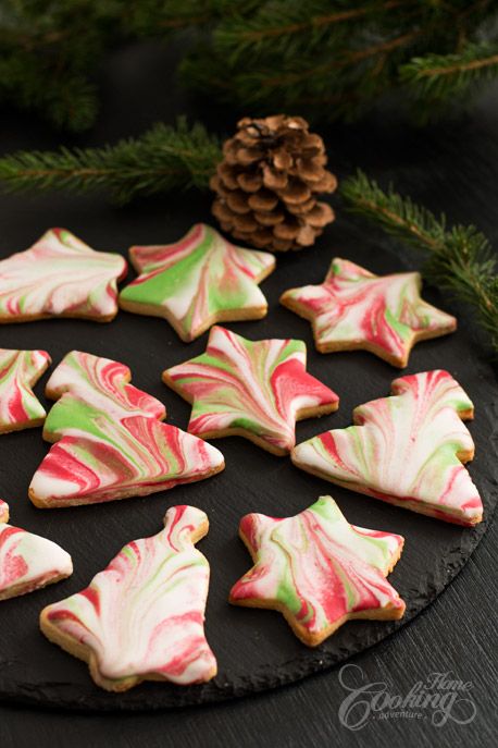 Cookies Royal Icing Christmas, Marbled Frosting, Christmas Swirl Cookies, Christmas Fare, Icing Sugar Cookies, Christmas Sugar Cookie Recipe, Cookies Royal Icing, Blessed Christmas, Crazy Cookies