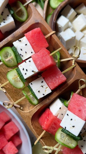 Sara l Nutrient Matters on Instagram: "The most underrated combo is watermelon and cheese - they balance each other out so well,especially with how hydrating watermelon is. The best part is you can enjoy these skewers any
time of year since millions of pounds of U.S. watermelon are imported for Canadians to enjoy all
year long! 🙌🏽🍉" Watermelon Basil, Best Watermelon, Amazing Food Platters, Best Party Appetizers, Festive Appetizers, Cocktail Party Food, Party Sandwiches, Half Moons, Watermelon And Feta