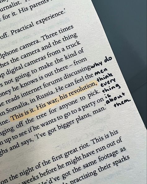 Bookish Instagram Bio, Insta Story Book Reading, Book Reading Snapchat, Novel Reading Snapchat Stories, Annotate Books, Insta Bio Ideas, Writer Instagram, Bio Insta, Book Extracts