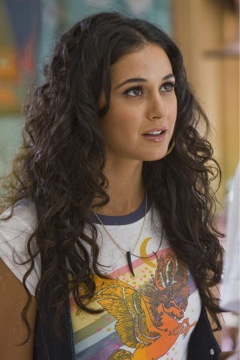 Emmanuelle Chriqui 2019-05-15 Emmanuelle Chriqui, Celebrity Beauty, Hollywood Celebrities, Famous Celebrities, Hottest Celebrities, Dark Hair, Celebrities Female, Long Hair, Dvd