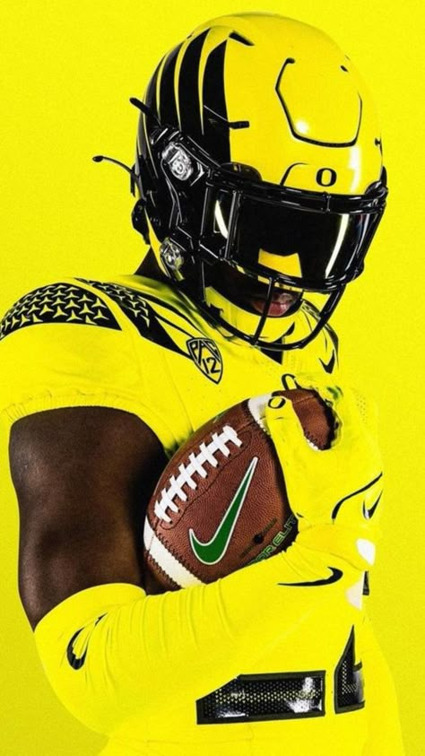 Nfl Drip, Oregon Ducks Uniforms, Football Dip, Football Media Day, Gridiron Gang, Football Photoshoot, Louisville Football, Cool Football Pictures, College Football Uniforms