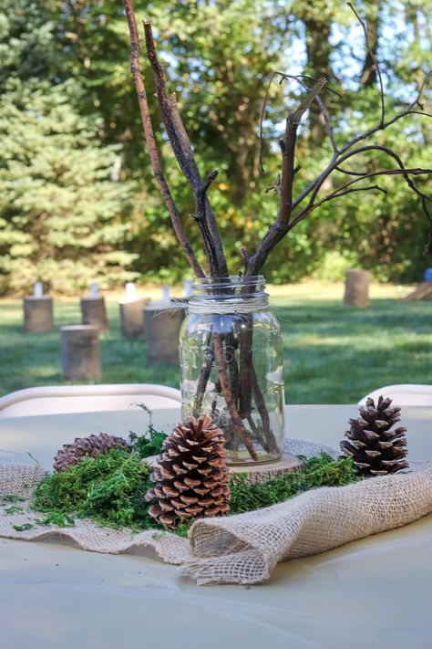 Woodland Decorations Party, Diy Woodland Birthday Decor, Nature Themed Centerpieces, Nature Party Themes, Simple Woodland Centerpieces, Wild One Party Centerpieces, Woodland Party Centerpiece, Nature Themed Decorations, Woodland Birthday Centerpiece