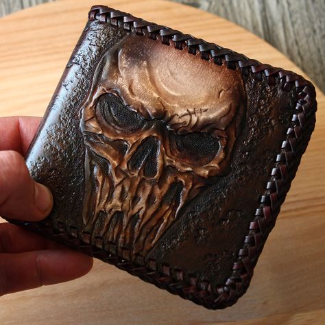 Apocalyptic Outfit, Custom Leather Work, Leatherworking Tools, Skull Wallet, Leather Craft Projects, Biker Wallet, Men's Wallets, Custom Wallet, Skeleton Skull