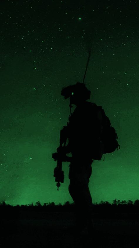 Cool Soldier Wallpaper, Tacticool Aesthetic, Military Wallpapers 4k, Dark Military Aesthetic, Military Aesthetic Wallpaper, Military Wallpaper Iphone, General Aesthetic, Soldier Aesthetic, Soldier Wallpaper