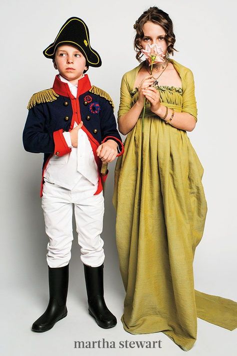 For a sibling or couple costume that is simply, as the French say, incroyable, pair brother and sister together as Napoleon and Josephine. Follow our step-by-step tutorial for this historical duo costume for Napoleon and Josephine. #marthastewart #halloween #halloweendecor #diyideas #diyhalloween #halloweenlivingroom Tornado Costume, Napoleon Costume, Gladiator Costumes, Sea Costume, Sibling Costume, Mom Costumes, French Costume, Chicken Costumes, Popular Costumes