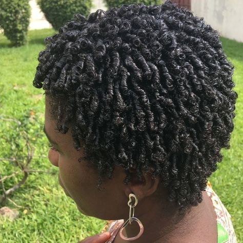 Fingercoils Hairstyle, Finger Curls, Finger Coils, Hair Twists, Transitioning Hairstyles, Hair Twist, Hair Coils, Natural Hair Twists, Twist Styles