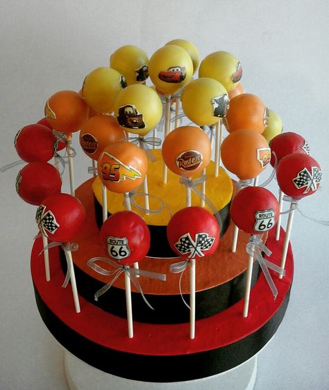 Pixar Cars Cake Pops, Lighting Mcqueen Cake Pops, Car Theme Cake Pops, Disney Cars Cake Pops, Lightning Mcqueen Cake Pops, Hot Wheels Cake Pops, Birthday Mcqueen, Lighting Mcqueen Cake, Cars Cake Pops