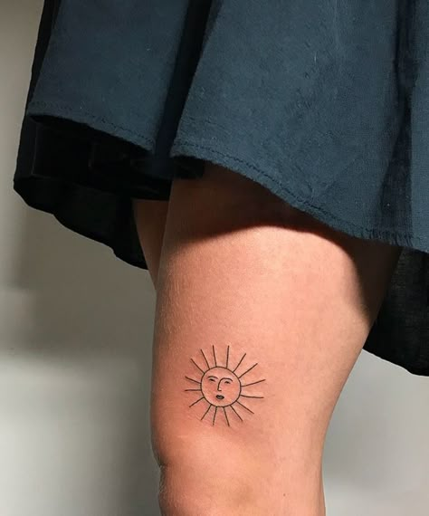 Sun Hand Tattoo, Simple Sun Tattoo, Lil Tattoos, Sticker Sleeve, Sunshine Tattoo, Small Tattoos Simple, Sun Tattoos, Small Hand Tattoos, Sun Tattoo