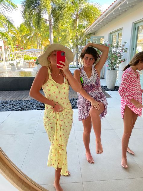 emmyzaback Preppy Sleepover, Aruba Vacation, Island Caribbean, St Vincent And The Grenadines, Harbour Island Bahamas, Island Lifestyle, Ig Girls, Caribbean Vacation, Bahama Mama