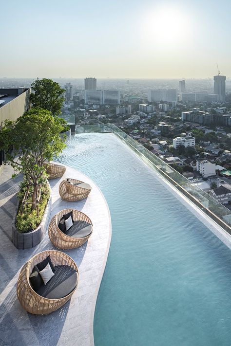 Infinity Pool Penthouse, Rooftop With Pool, Modern Villa With Pool, Apartment Clubhouse, Arabian Interior, Rooftop Swimming Pool, Sky Terrace, Condominium Architecture, Green Silhouette