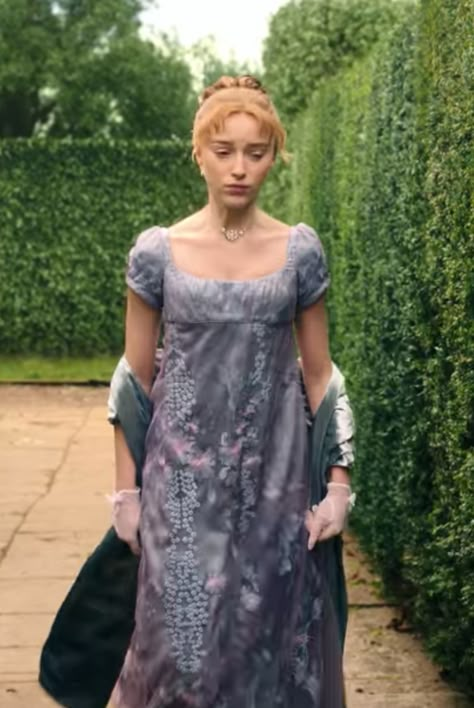 40 Best 'Bridgerton' Fashion Moments in Netflix Series Bridgerton Clothes, Dress Style Names, Bridgerton Fashion, Bridgerton Dresses, Bridgerton Ball, Opera Dress, Peach Gown, Daphne Bridgerton, Regency Dresses