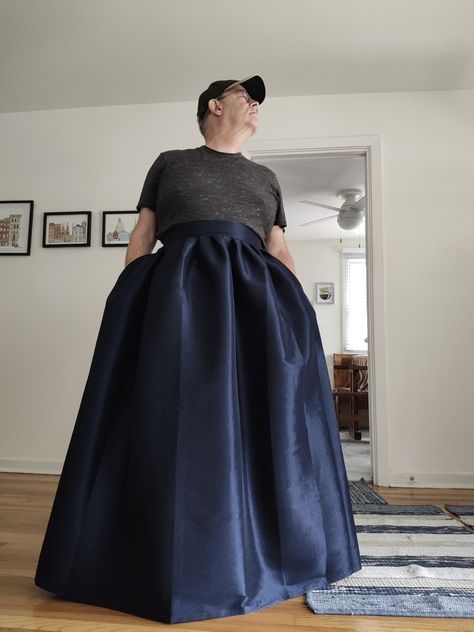 This long floor length navy blue taffeta skirt has pockets and a very full 3 tier tulle petticoat underneath. A truly beautiful Ball Gown skirt! Tulle Petticoat, Beautiful Ball Gowns, Beautiful Ball, Taffeta Skirt, Ball Skirt, Blue Floor, Gown Skirt, Ball Gown Skirt, Petticoat