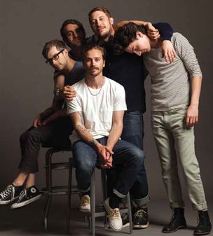 Portugal. The Man chats about their best album yet, their seventh studio album "Evil Friends." John Gourley, Portugal The Man, This Is My Jam, Alternative Indie, Estilo Indie, Old Music, Celebrity Dads, Alternative Music, My Jam