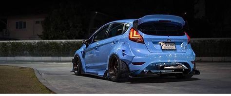 Widebody Ford Fiesta ✔️ Ford Fiesta Modified, Ford Focus Hatchback, Vw R32, Ford Motorsport, Ford Rs, Aesthetic Cars, Ford Fiesta Zetec, Cars Ideas, Hatchback Cars