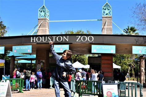 the Houston Zoo Zoo Outfit, Texas Trip, Zoo Lights, Houston Zoo, San Jacinto, San Diego Zoo, Texas Travel, Swimming Holes, International Day