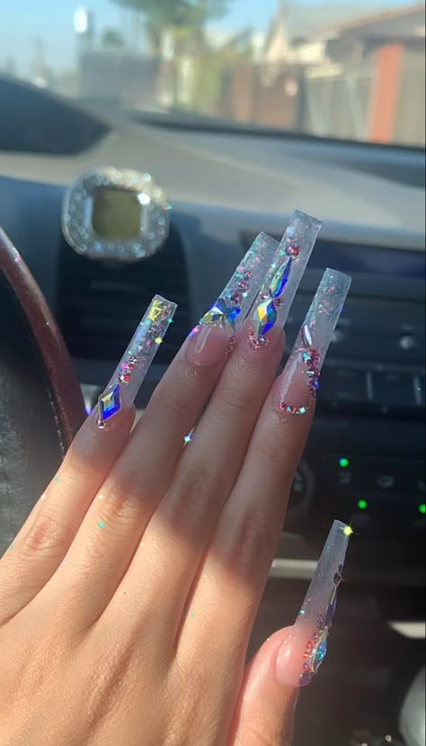 White Baddie Nails With Rhinestones, Rhinestone Layout Nails, Acrylic Nails Ideas Gems, Acrylic Nails Diamonds Rhinestones, Clear Rhinestone Acrylic Nails, Long Acrylic Nails Gems, Clear Diamond Nails, French Baddie Nails, Acrylic Nail Designs Glam