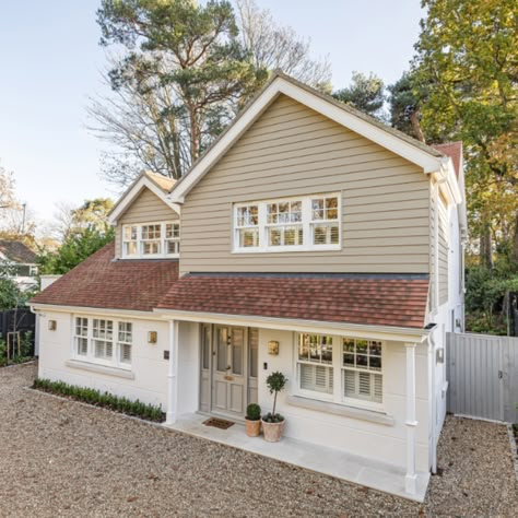 Cedral Lap fibre cement cladding New England Bungalow Exterior, Part Cladded House, Cottage Cladding Ideas, House Front Renovation, Cladding House Exterior Before And After, Half Cladded House, New England Style House Exterior, Cream Cladding Exterior, House Extension Exterior