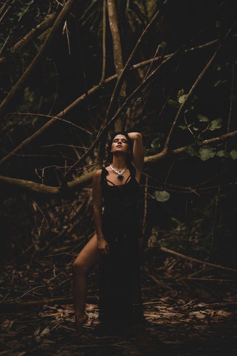 Halloween Shoot, Witch Photos, Lake Photoshoot, Nature Goddess, Nature Photoshoot, Forest Photos, Outdoor Photoshoot, Photoshoot Themes, Photoshoot Concept