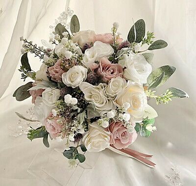 Dusky Pink Wedding, Dusky Pink Wedding Theme, Dusky Pink Wedding Flowers, Dusky Pink Bouquet Wedding, Dusky Pink Bridal Bouquet, Bride Bouquets White, Gold Wedding Flowers, Pink And White Weddings, Mauve Wedding