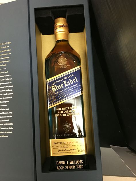 Johnny Walker Blue Label. Top of the Line. Blue Label Snapchat, Blue Label Snap, Blue Label Snapchat Story, Blue Label Whisky, Wine Pub, Alcoholic Drinks Pictures, Johnny Walker, Johnny Walker Blue Label, Walker Wallpaper